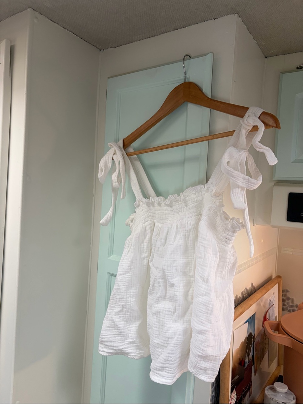 cupcakes & cashmere White Tie-Shoulder Smocked Sundress
